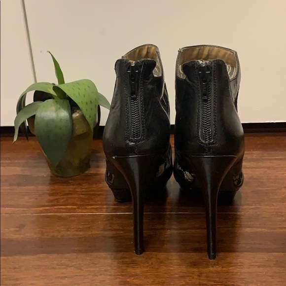 Lace open toe boots/heels - Picture 2 of 4